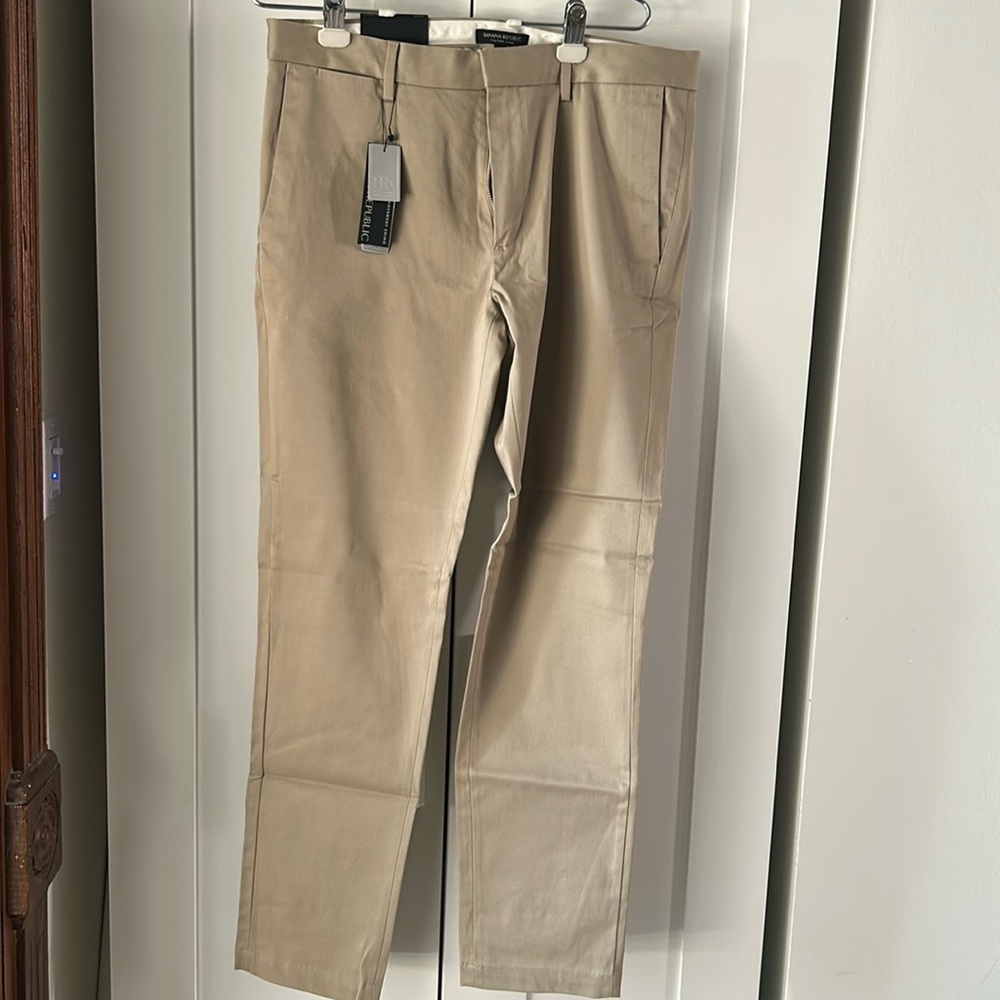 Brand new Banana Republic Chinos